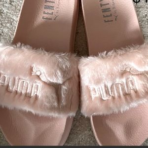 Great condition FENTY slides by Puma - size 7.5 - 9/10 no signs of wear and tear